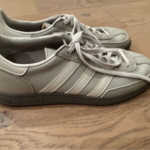 Adidas Espezial Classic Gray and White stripe all leather sneakers Size 8.5 Mens